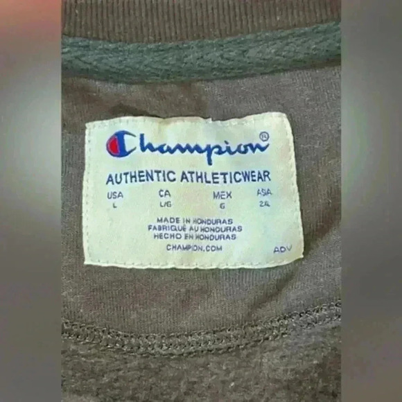 Classic Fleece Super Cropped and Distressed‎ Crew, C Logo Women's Size Large - Picture 5 of 5